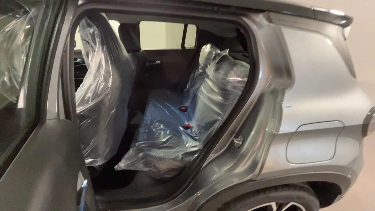 Jeep Avenger 1.2 Turbo 100 CV MHEV Summit