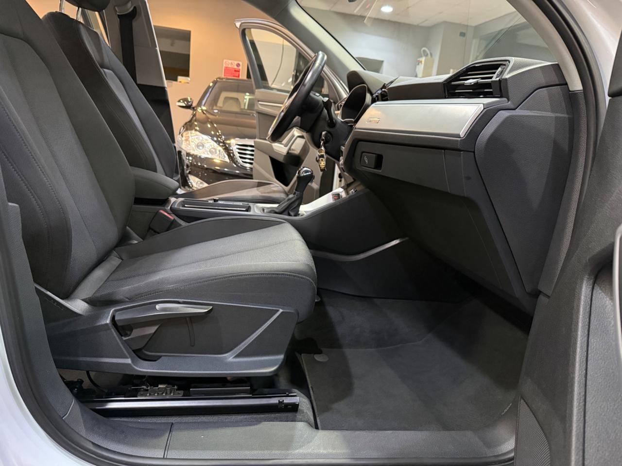 Audi Q3 35 2.0 tdi Business s-tronic 2019 !!