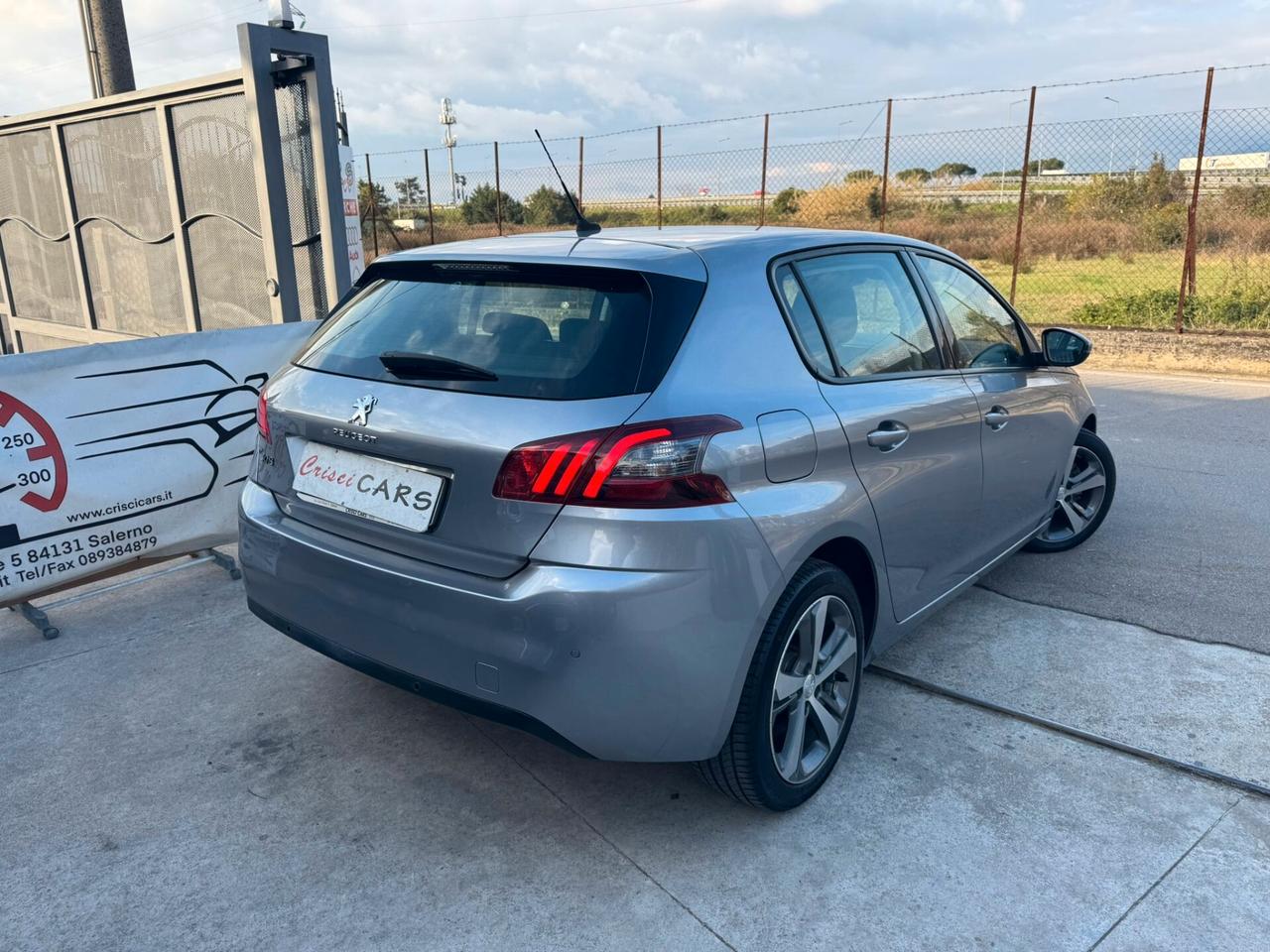 Peugeot 308 BlueHDi 130 S&S Allure