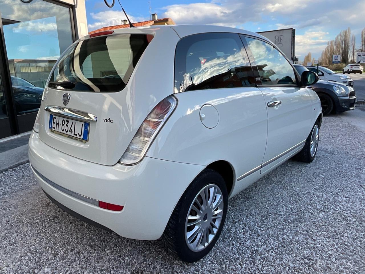 Lancia Ypsilon 1.2 69 CV Diva