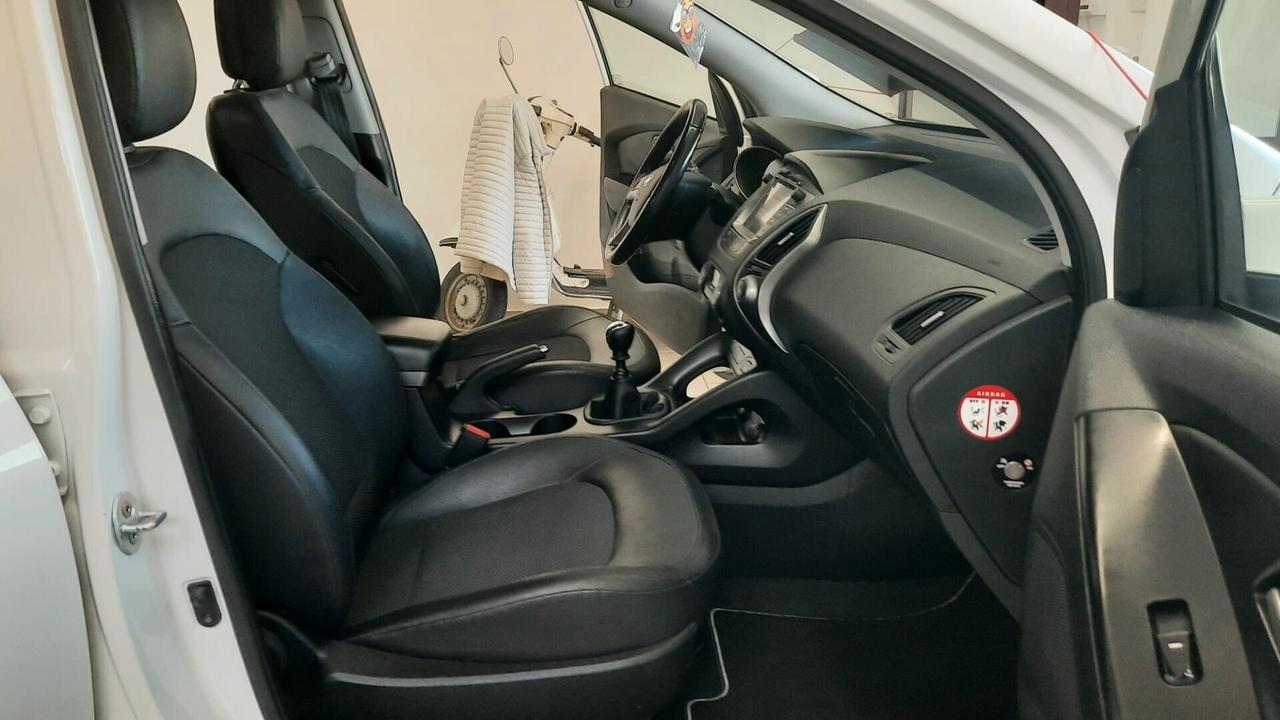 Hyundai iX35 1.7 CRDi 2WD Xpossible