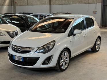 Opel Corsa 1.4 16V 5 porte Sport