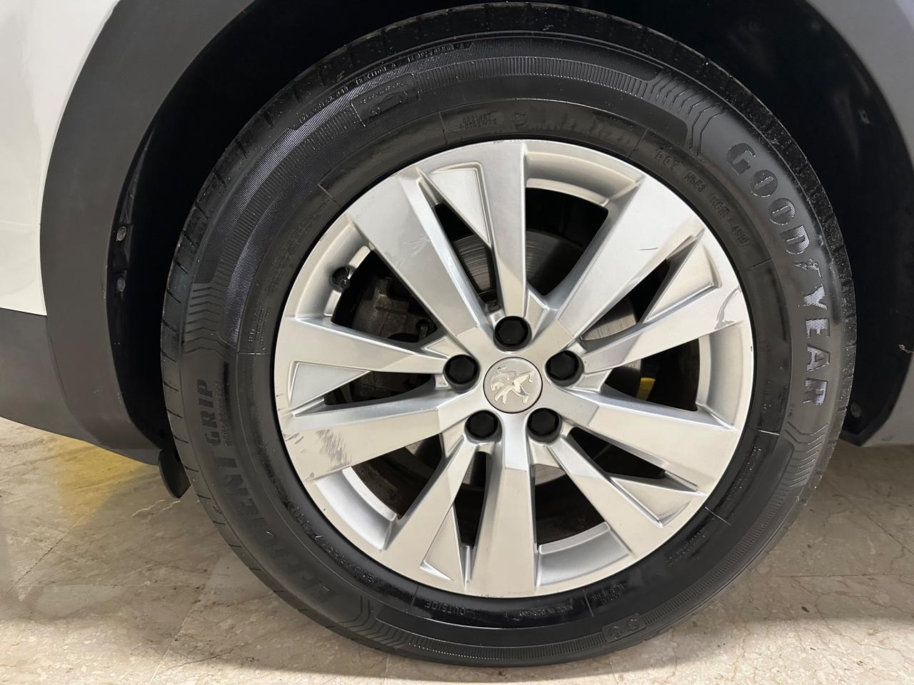 Peugeot 3008 BlueHDi 130 S&S Allure