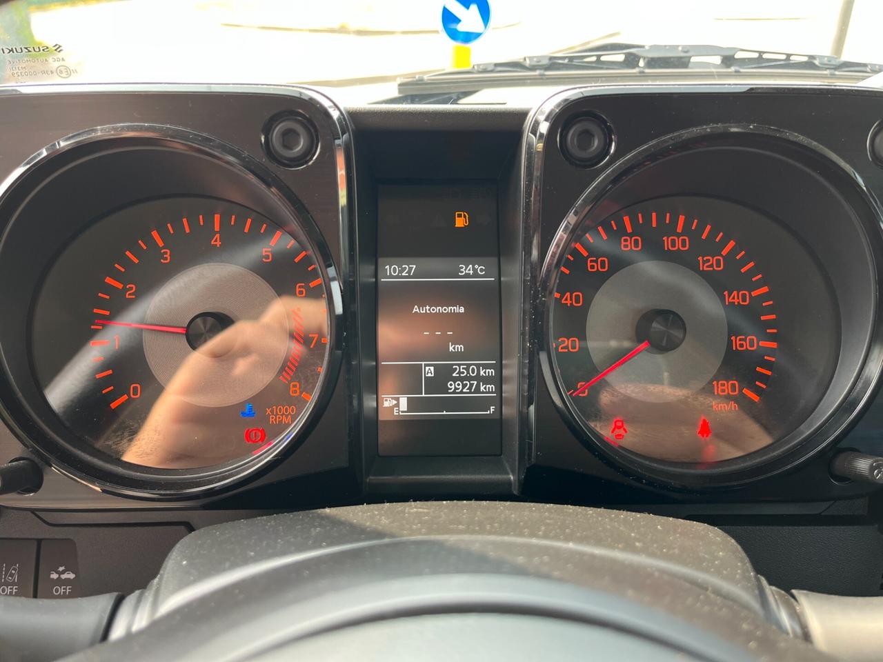 Suzuki Jimny 1.5 5MT PRO (N1) - 12/2023 - 9800km