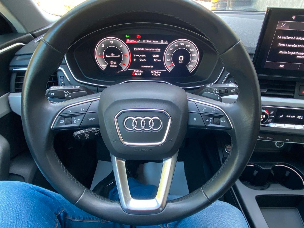 Audi A4 30 TDI/136 CV S tronic Business Advanced