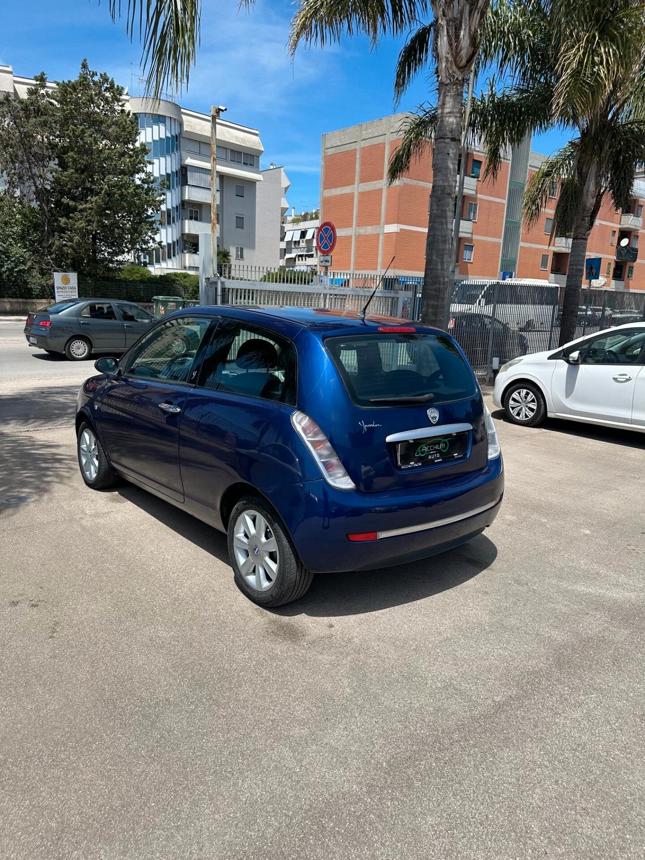 LANCIA YPSILON 1.2 BENZINA 2008 OK NEOPATENTATI