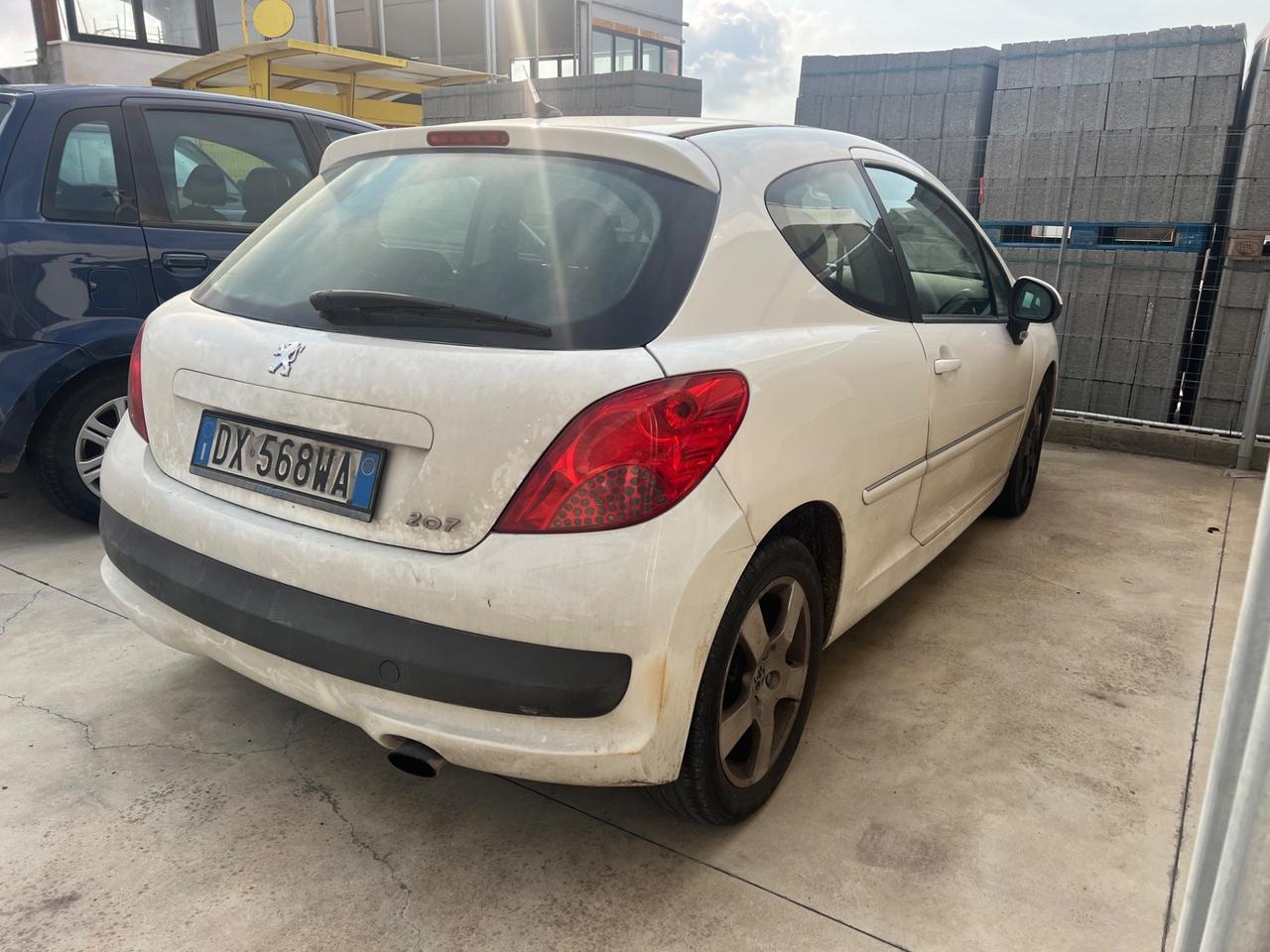 Peugeot 207 1.6 8V HDi 112CV 3p. XS