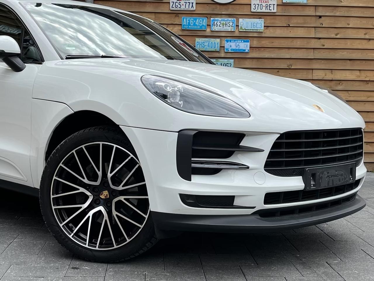 Porsche Macan 2.0 TETTO Navi LED SPORT CHRONO
