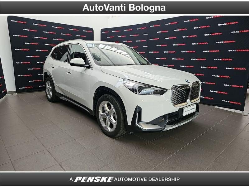 BMW iX1 eDrive 20 X-Line
