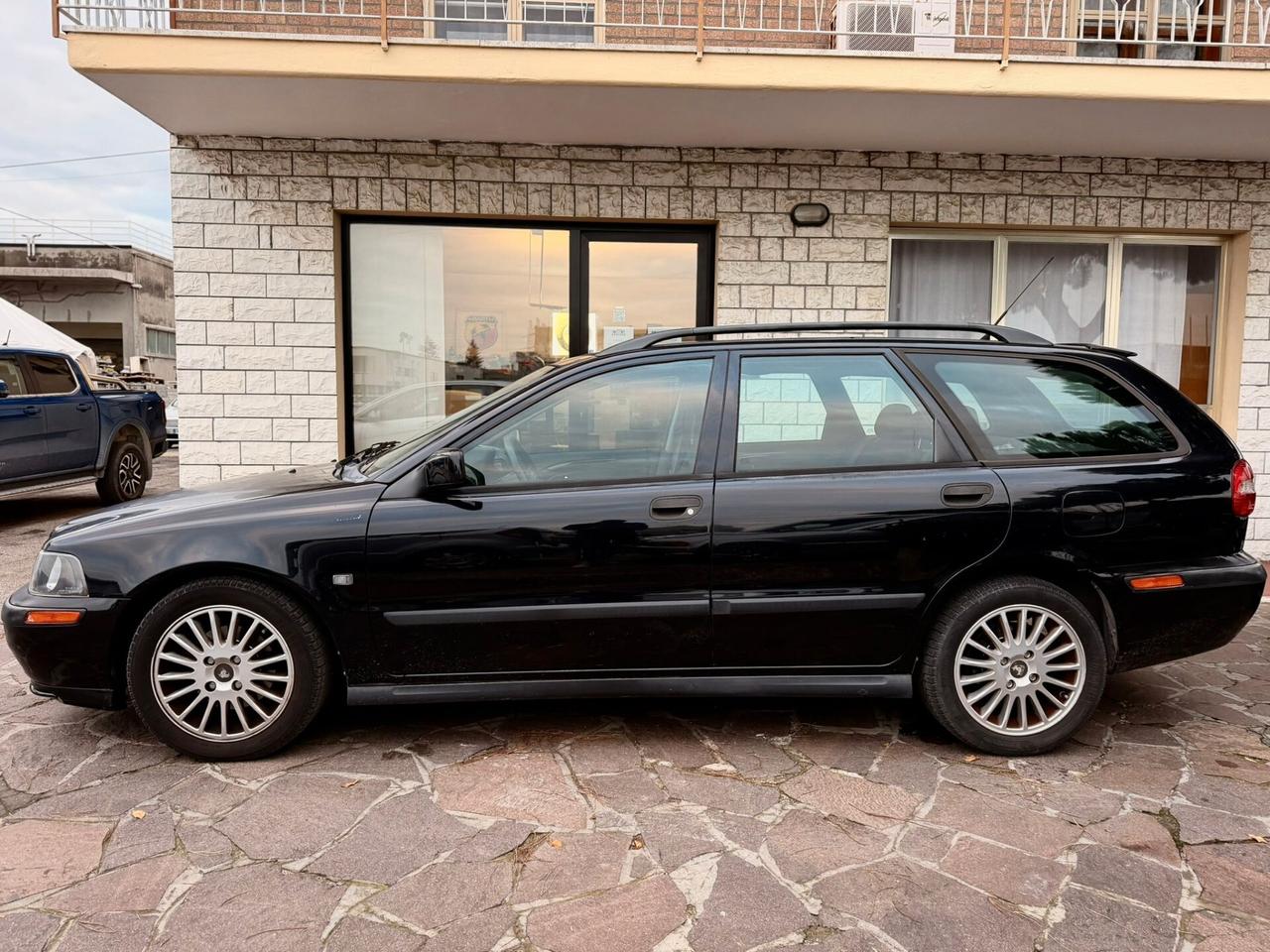 Volvo V40 1.9 D (116 CV) cat Class