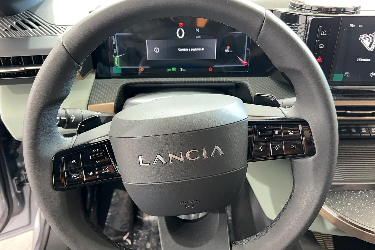 Lancia Ypsilon Hybrid e-DCT KM0