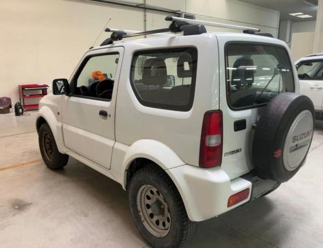 SUZUKI Jimny 1.3i 16V cat 4WD Club
