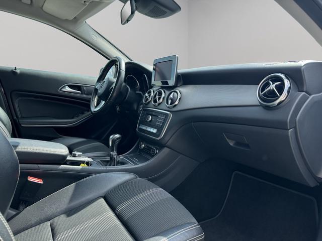 MERCEDES-BENZ GLA 180 d Business