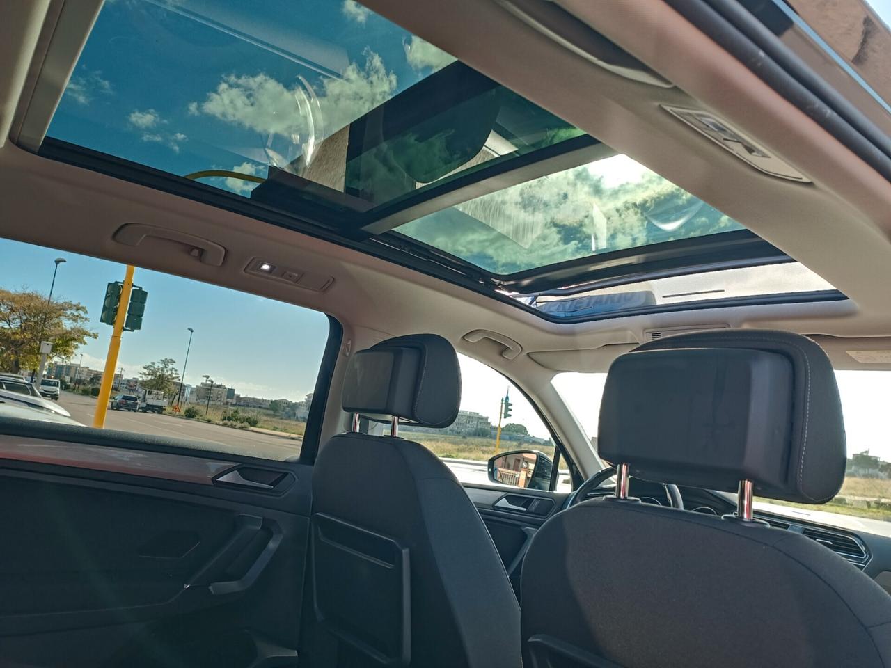 Volkswagen Tiguan con Tetto apribile