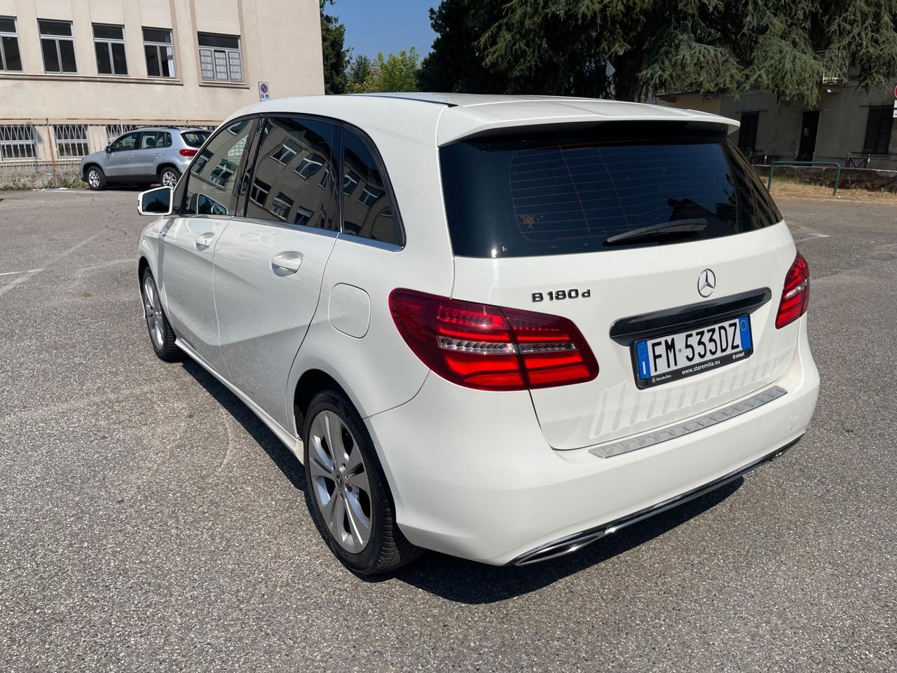 Mercedes-benz B 180 B 180 d Automatic Business