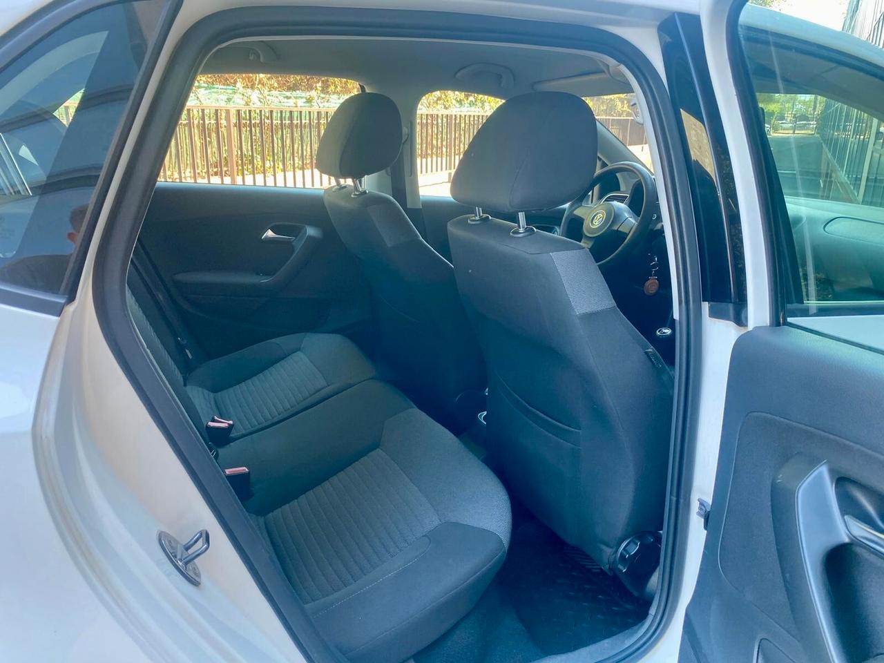 Volkswagen Polo 5p 1.2 tdi COMPLETAMENTE TAGLIANDATA -GARANZIA -NEO PATENTATI