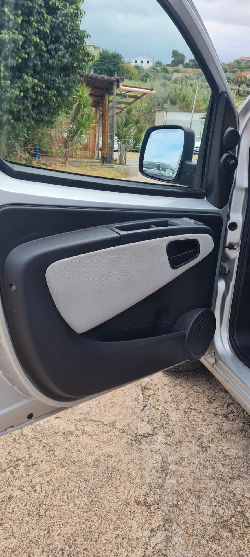 Fiat Qubo 1.3 MJT 95 CV Trekking 107.000 km