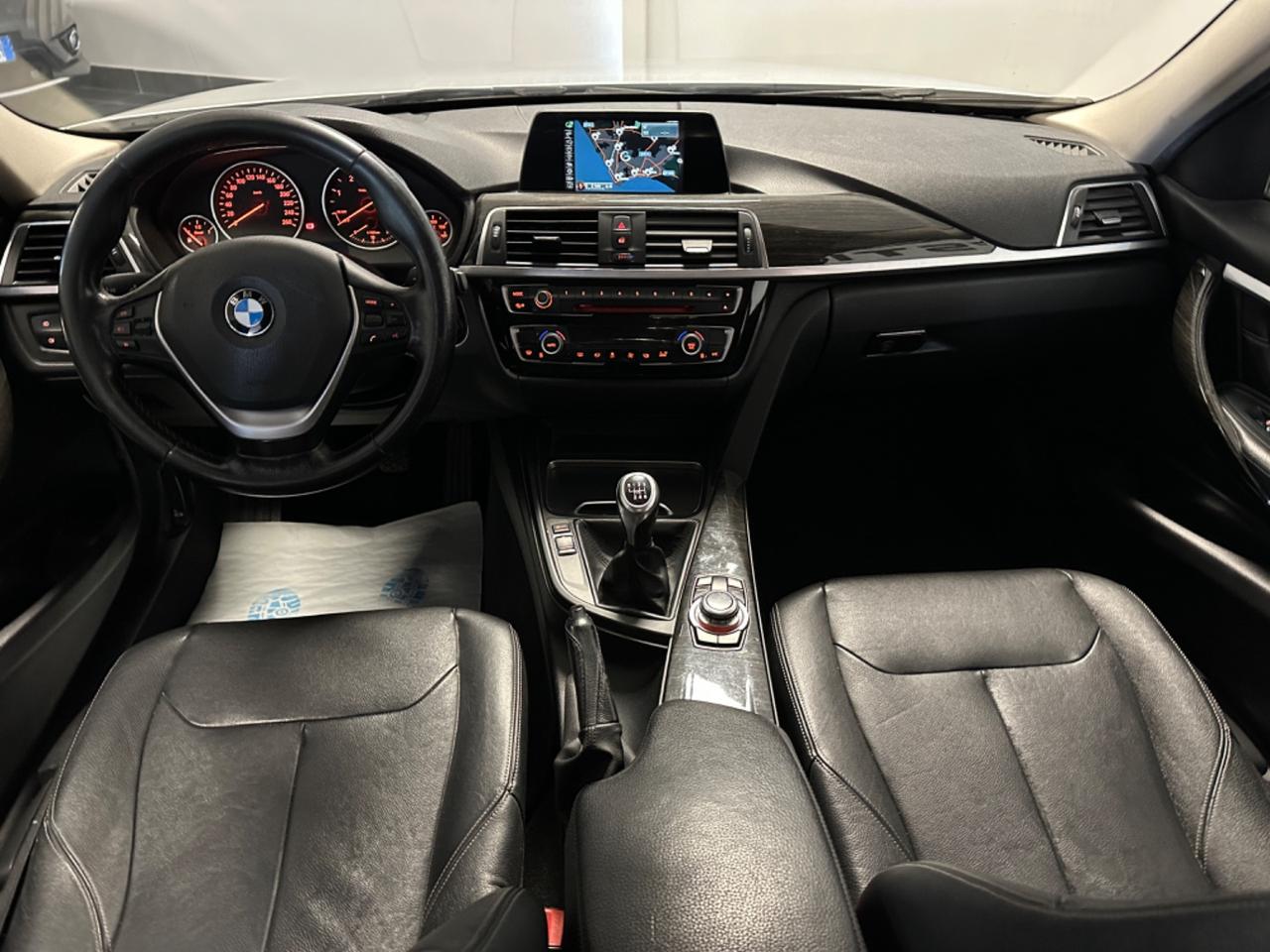 BMW 318D TOURING 150CV LUXURY FULL NAVI PELLE LED UNIPRO