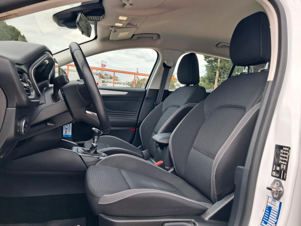 Ford Focus 1.5TDCI 120-CV*NAVI*TELECAMERA*LED