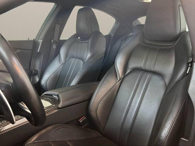 MASERATI Ghibli L4 330 CV MHEV Gransport PACK CARBONIO