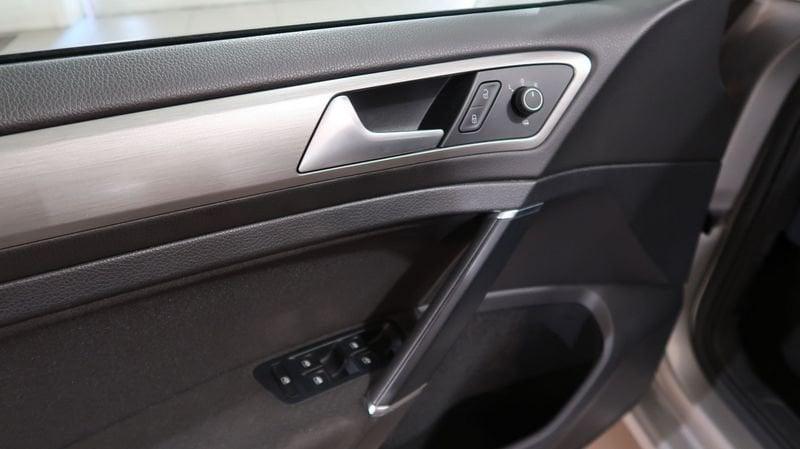 Volkswagen Golf Golf 5p 1.6 tdi (btdi) Comfortline 110cv