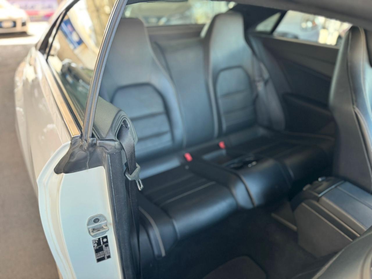 Mercedes-benz E 250 E 250 CDI Coupé PREMIUM AMG AUT.