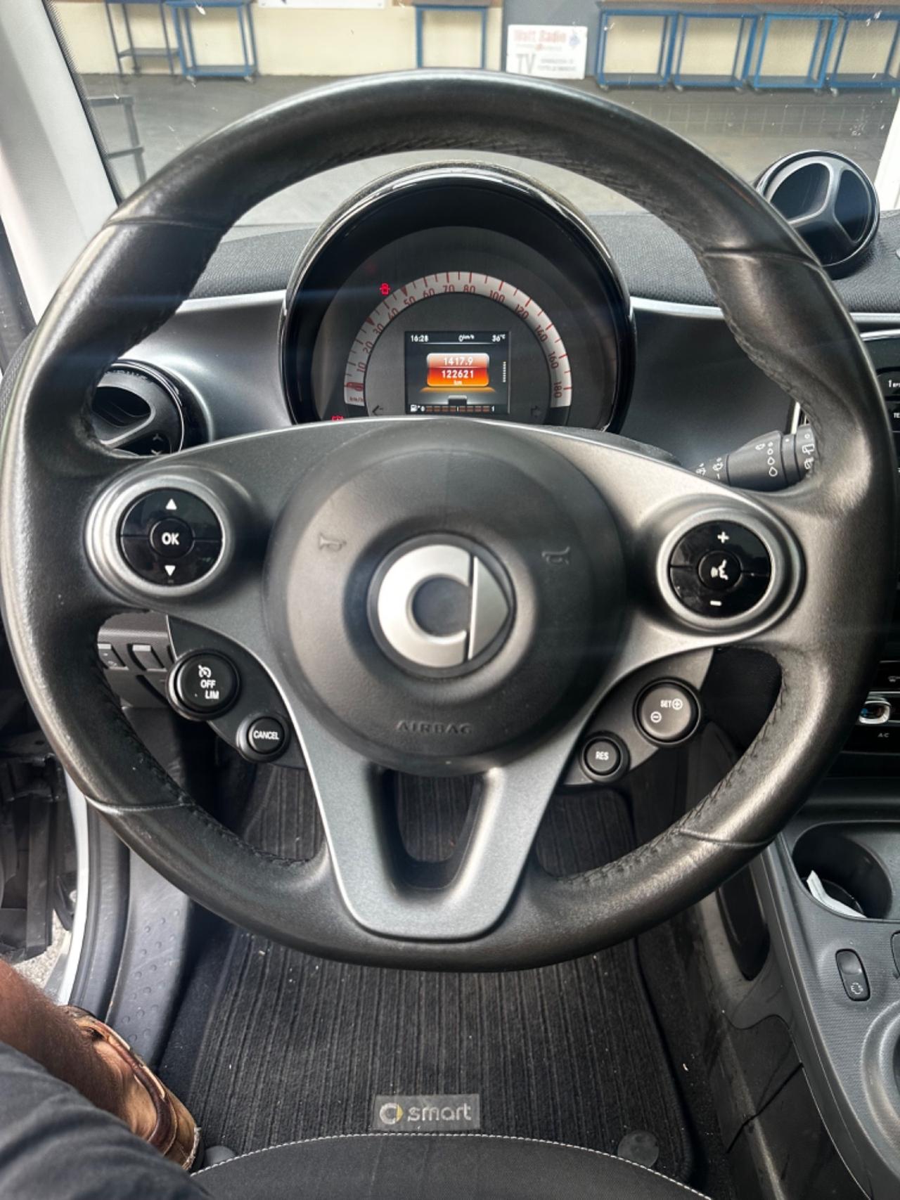 Smart ForFour 70 1.0 twinamic Youngster