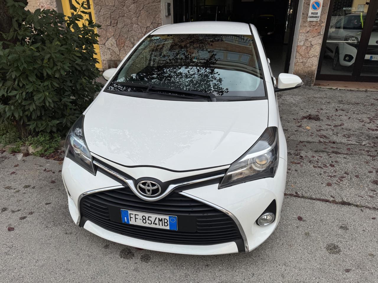 Toyota Yaris 1.0 5 porte Lounge