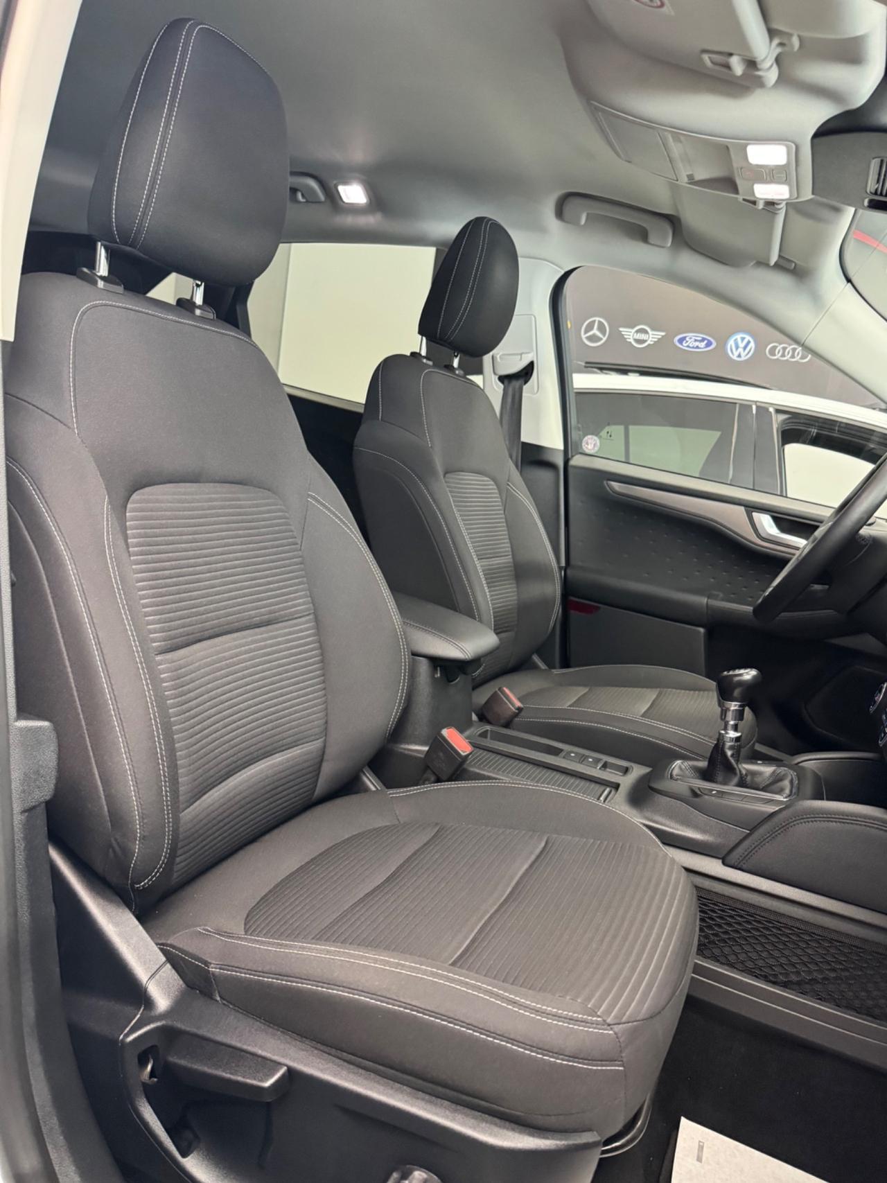 Ford Kuga 1.5 TDCi 120 CV 2WD Titanium