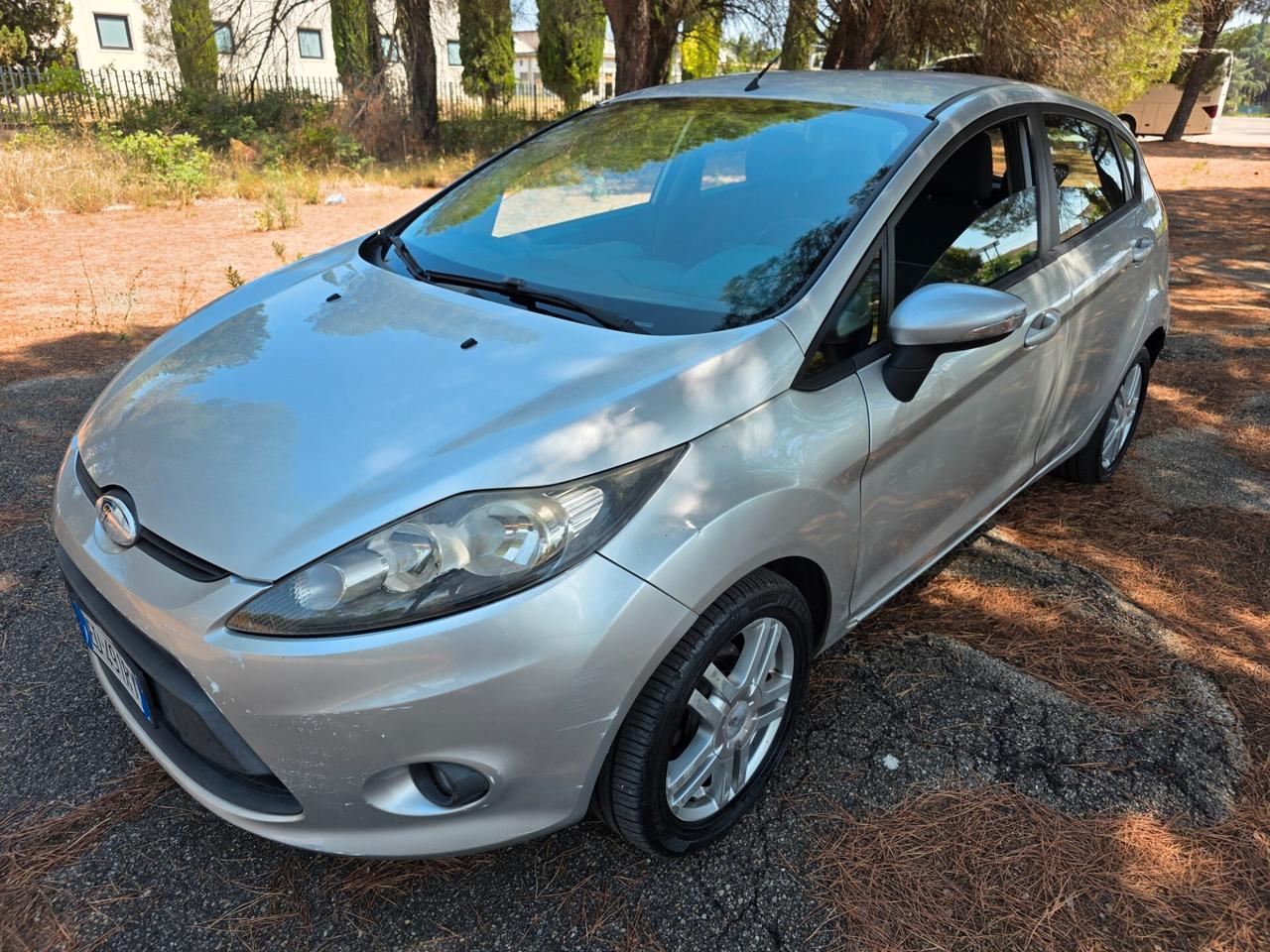 Ford Fiesta 1.4 5 porte Bz.- GPL Titanium