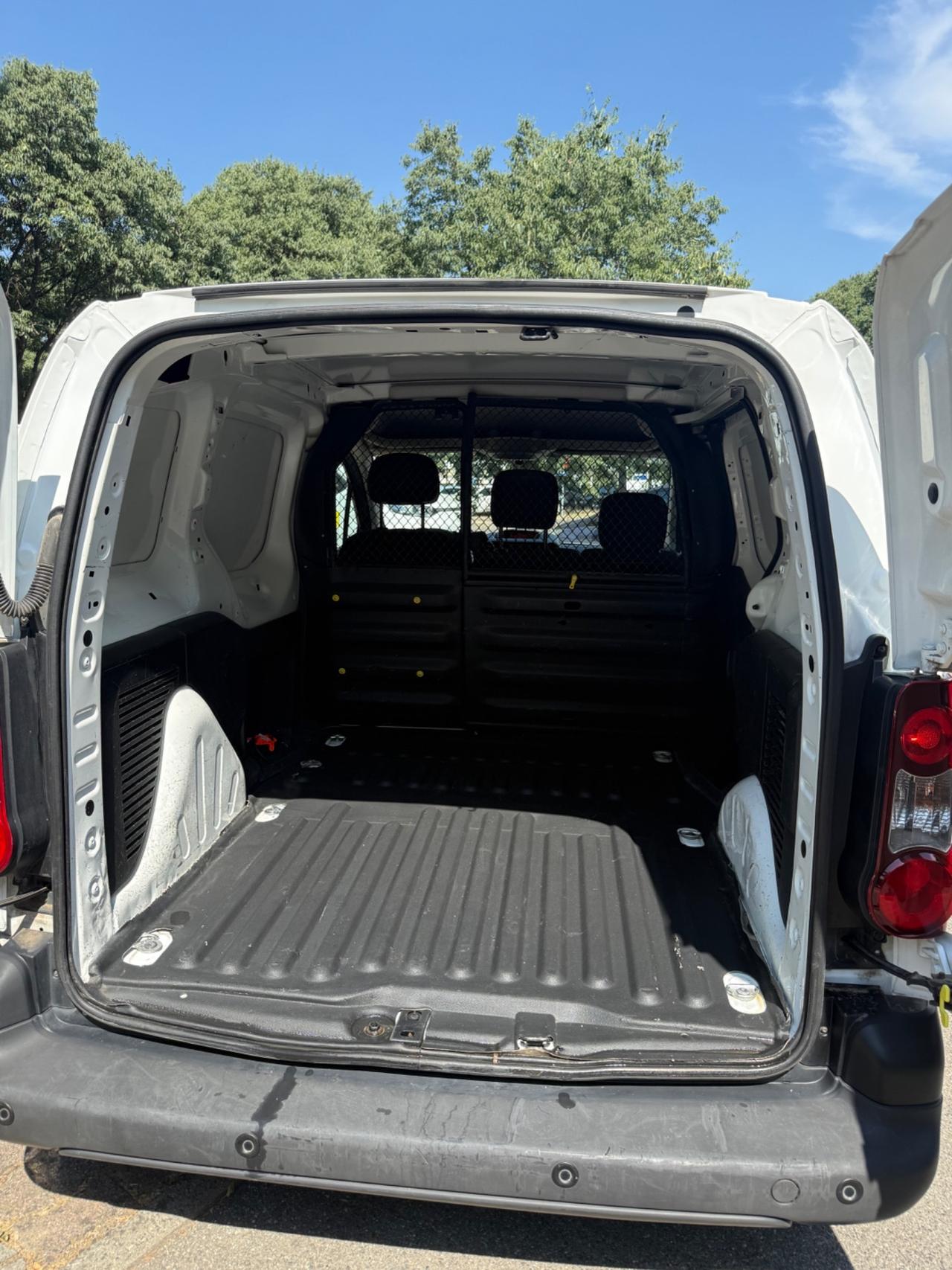 Peugeot Partner BlueHDi 100 ETG6 S&S L1 Furgone Pro