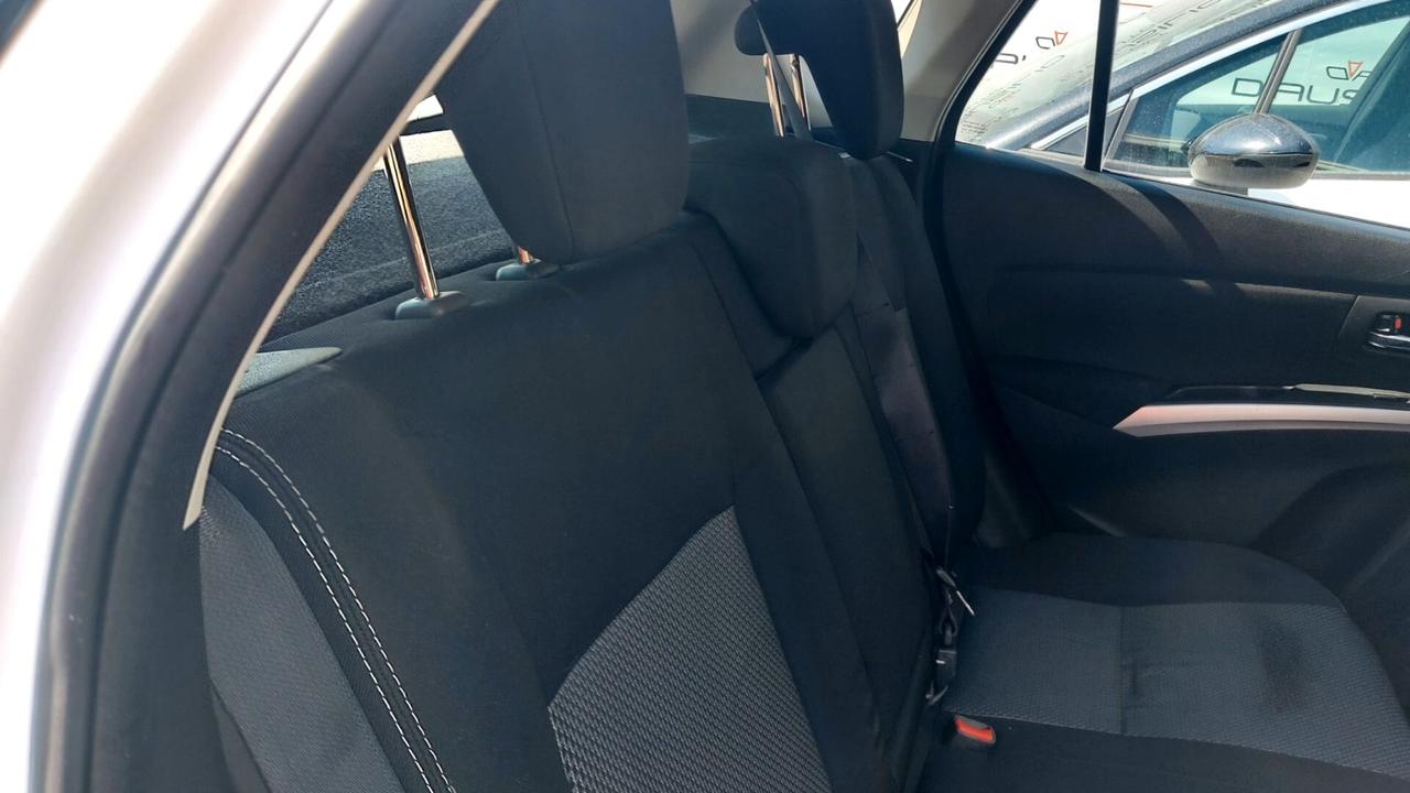 Suzuki S-Cross 1.6 DDiS Top