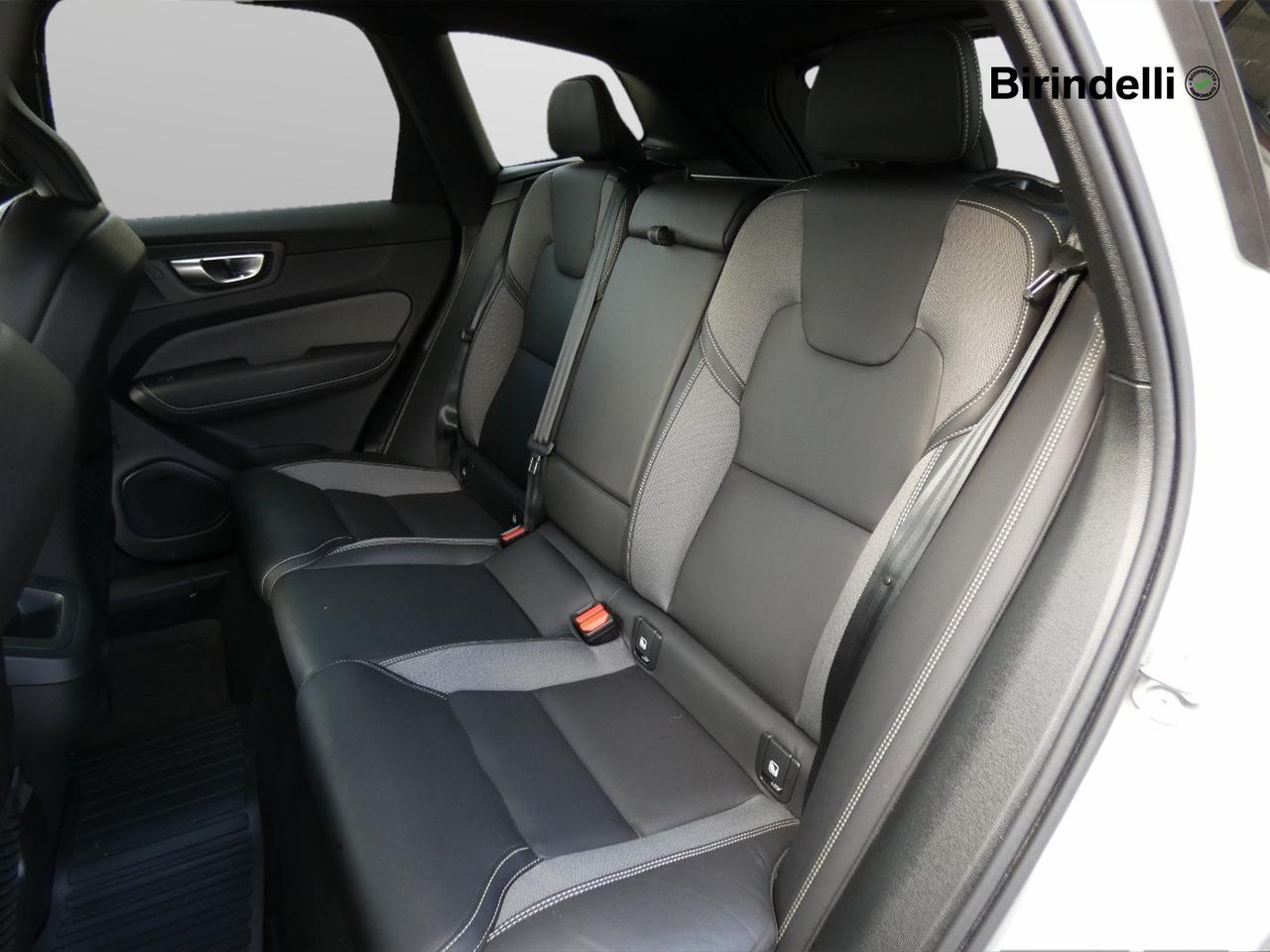VOLVO XC60 (2017-->) - XC60 B4 (d) automatico Plus Dark