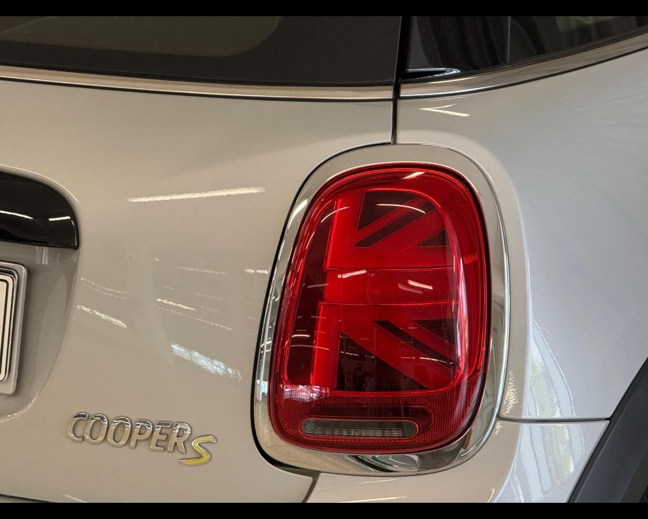 MINI Mini Full El. (F56) - Mini Cooper SE Yours