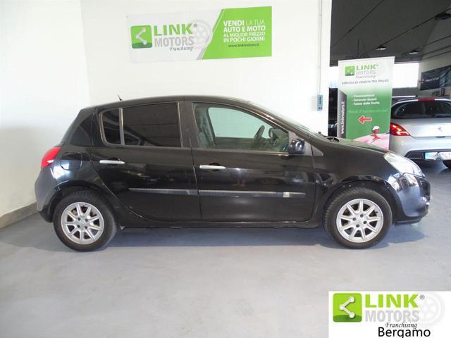 RENAULT Clio 1.2 16V 5 porte Confort -NEOPATENTATI