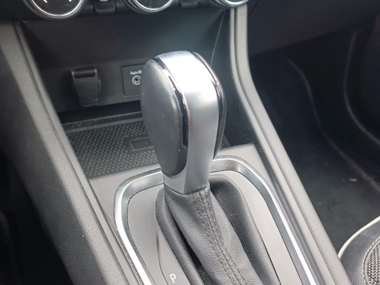 Renault Captur 1.6 E-Tech hybrid Techno Fast Track 145cv auto