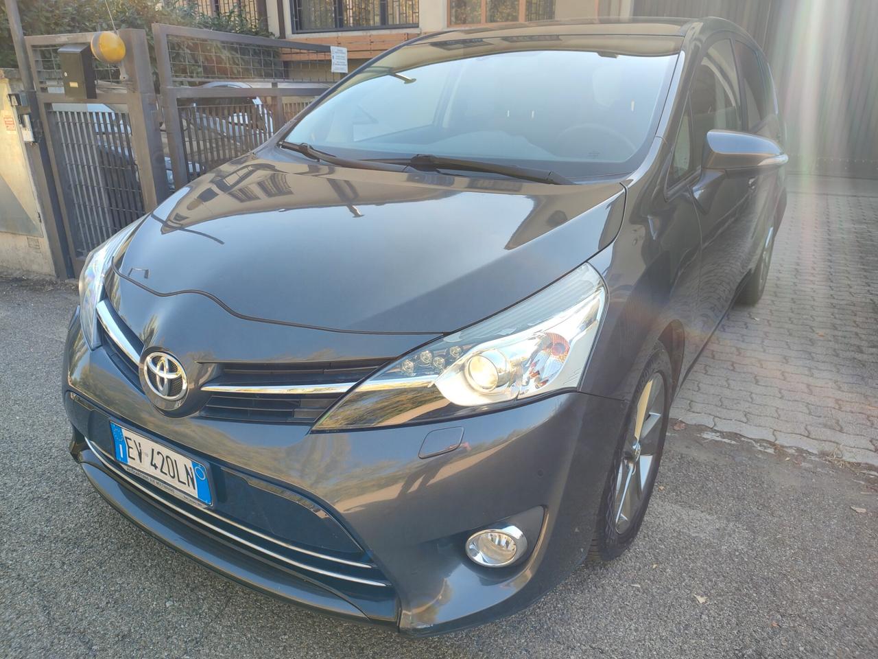 TOYOTA VERSO 2014 1.6DIESEL 7POSTI TETTO PANORAMICO