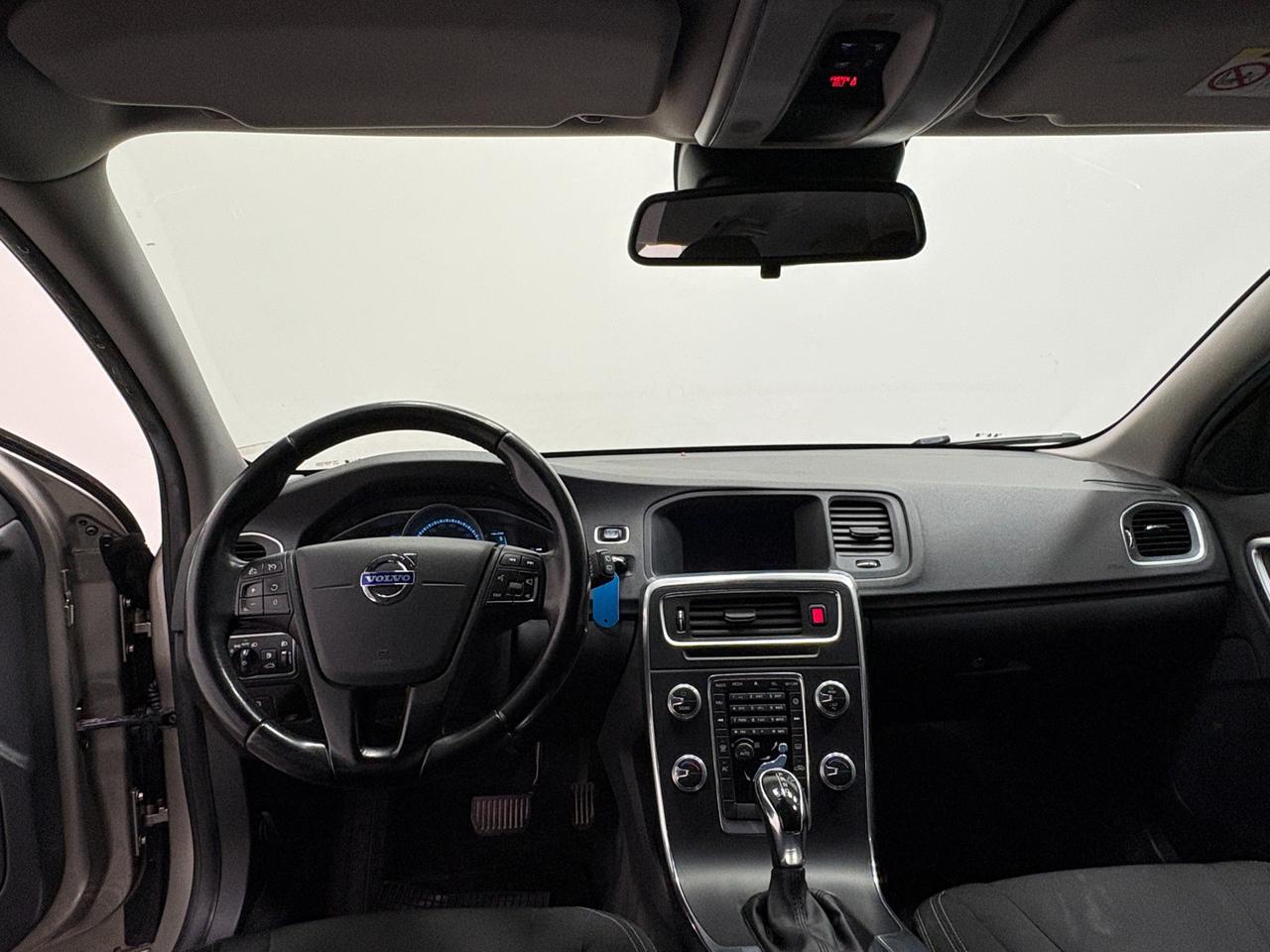 VOLVO V60 2.0 D4 181 CV GEARTRONIC BUSINESS