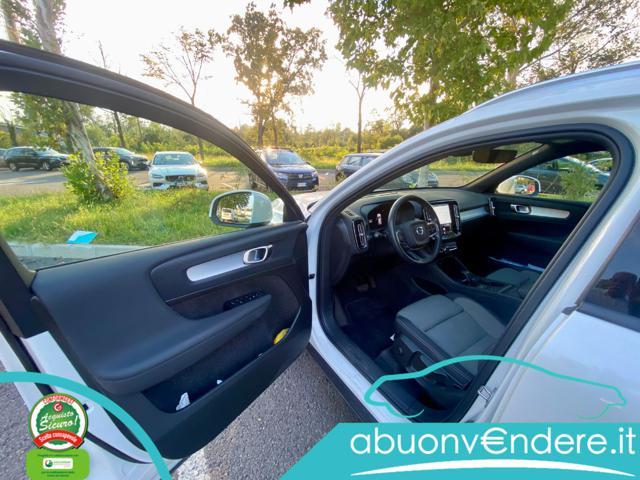 VOLVO XC40 B3 automatico Core