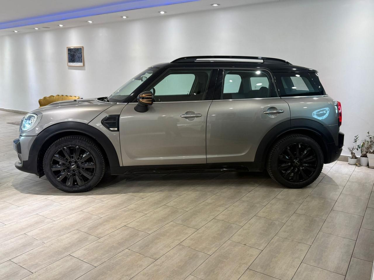 Mini Cooper D Countryman 1.5 HYPE automatica