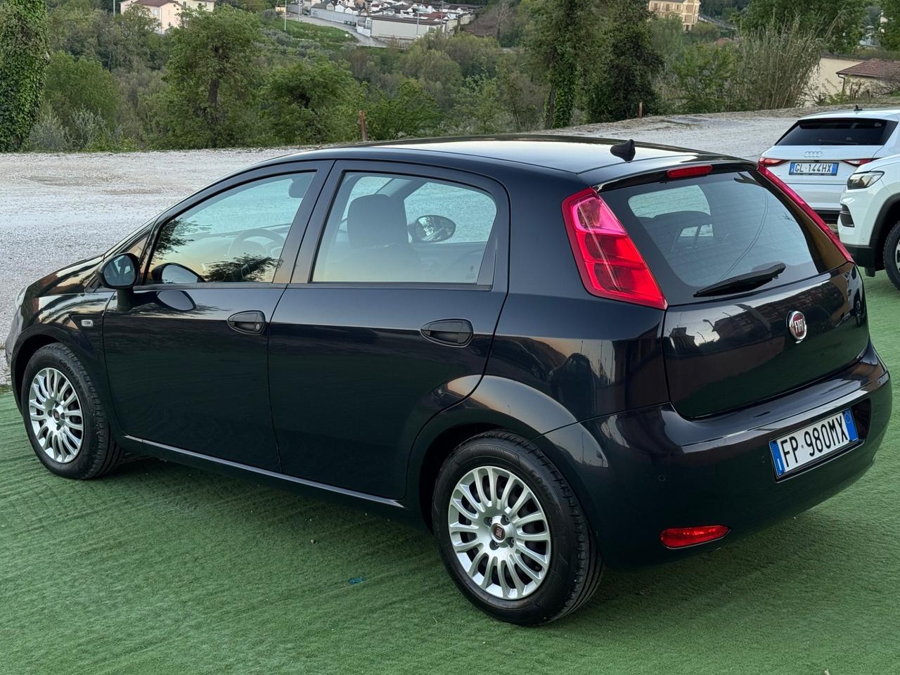 Fiat Punto 1.3 MJT II S&S 95 CV 5 porte Street