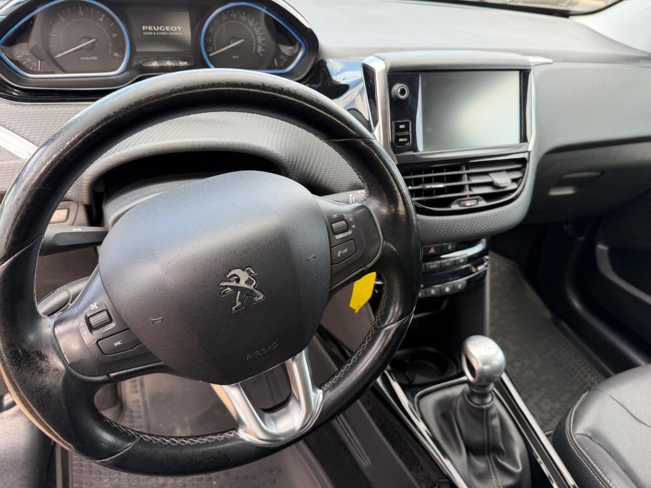 Peugeot 2008 BlueHDi 120 S&S Allure