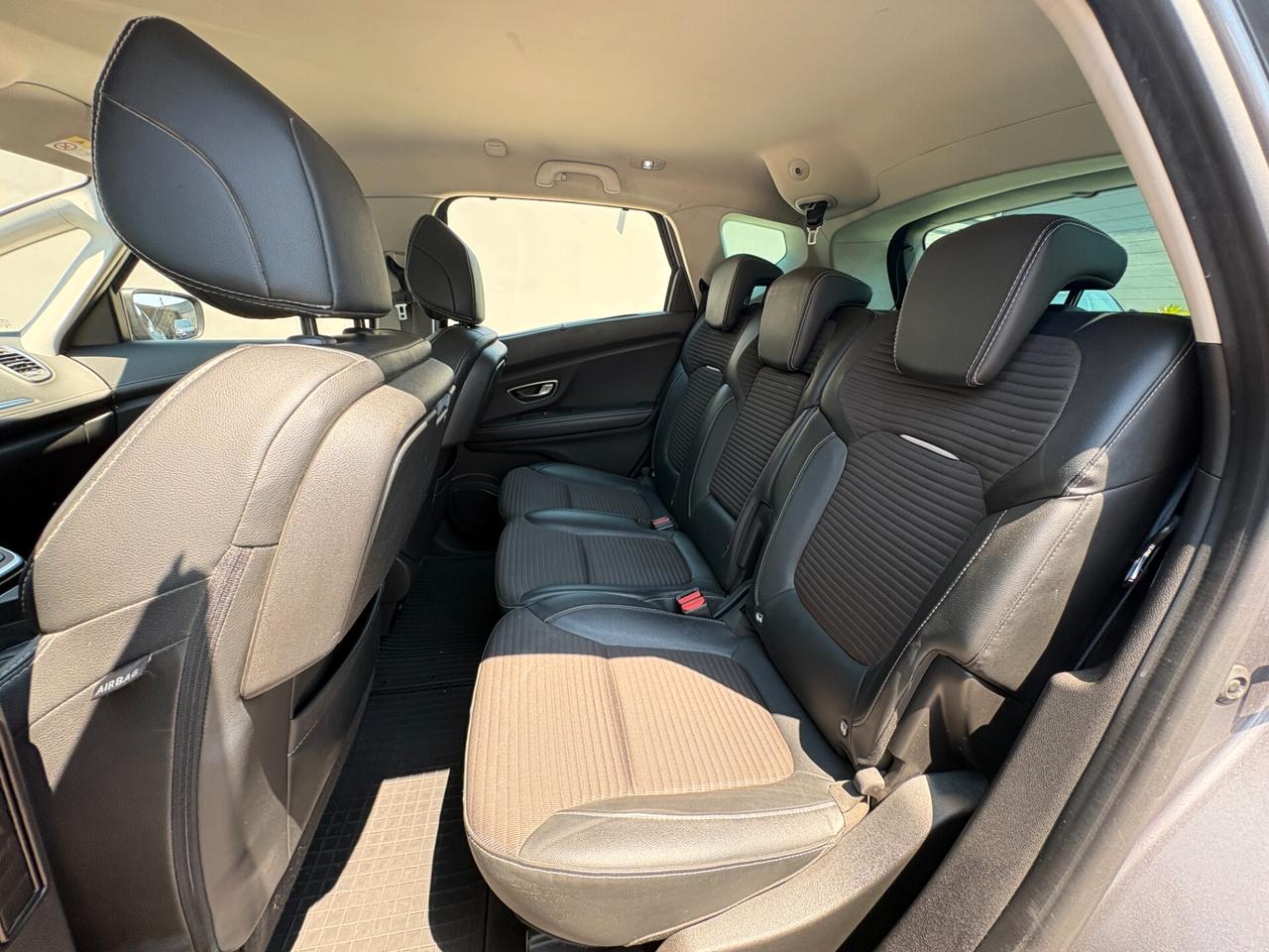 Renault Scenic Scénic dCi 8V 110 CV EDC Energy Intens AUTOMATIC