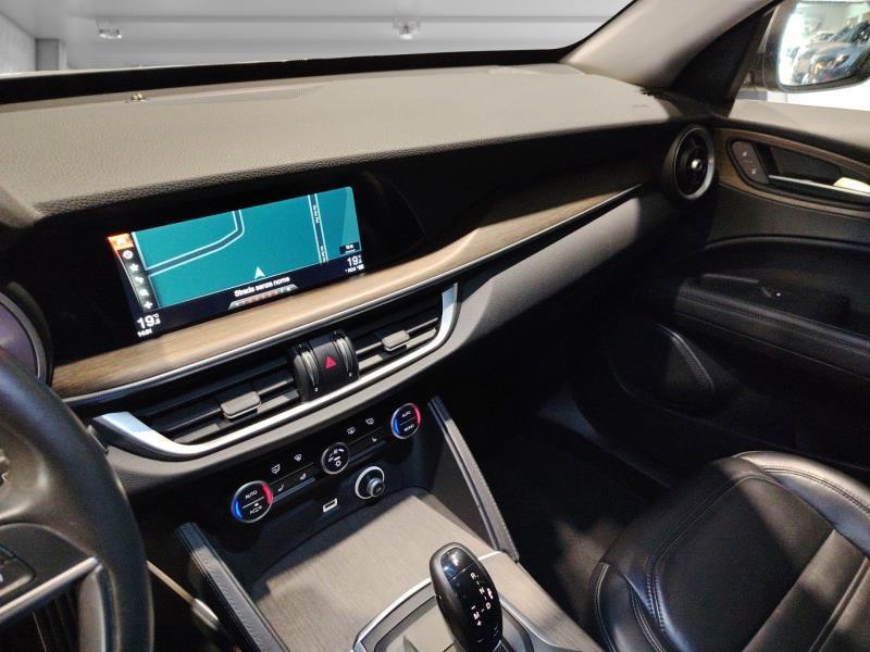 Alfa Romeo Stelvio 2.0 Turbo Executive Q4 Auto