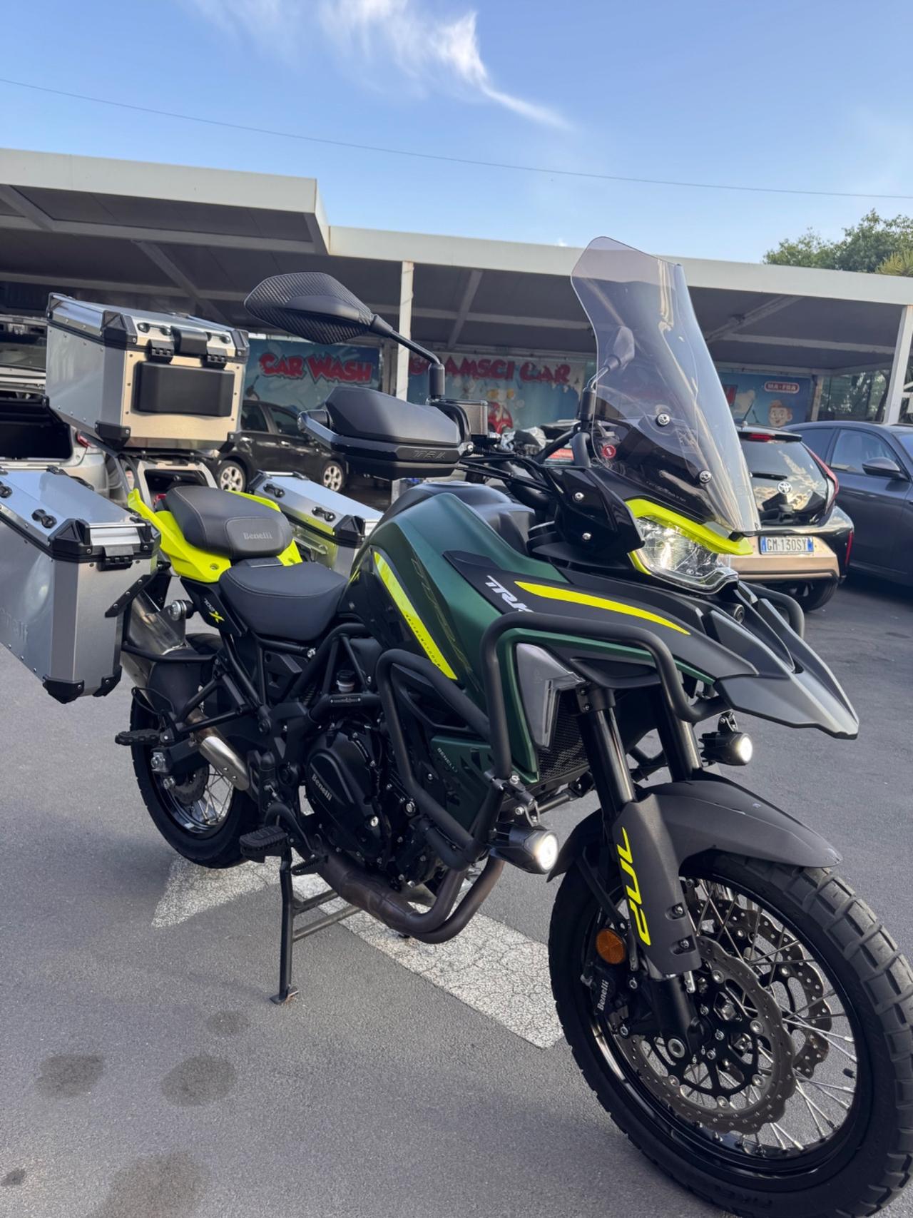 Benelli TRK 702 Full