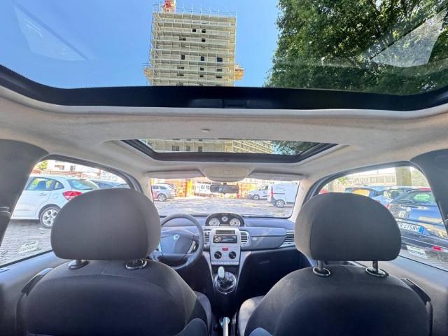 Lancia Ypsilon 1.2 8v ModaMilano