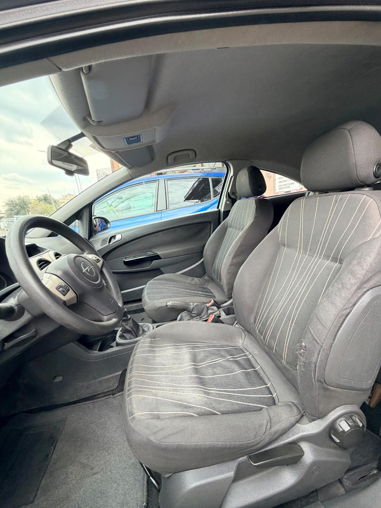 Opel Corsa 1.2 3 porte Club