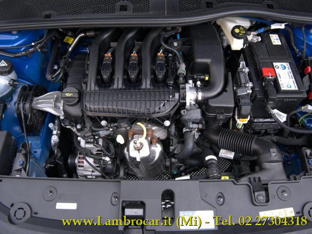 OPEL Corsa 1.2 100 CV GS KM0