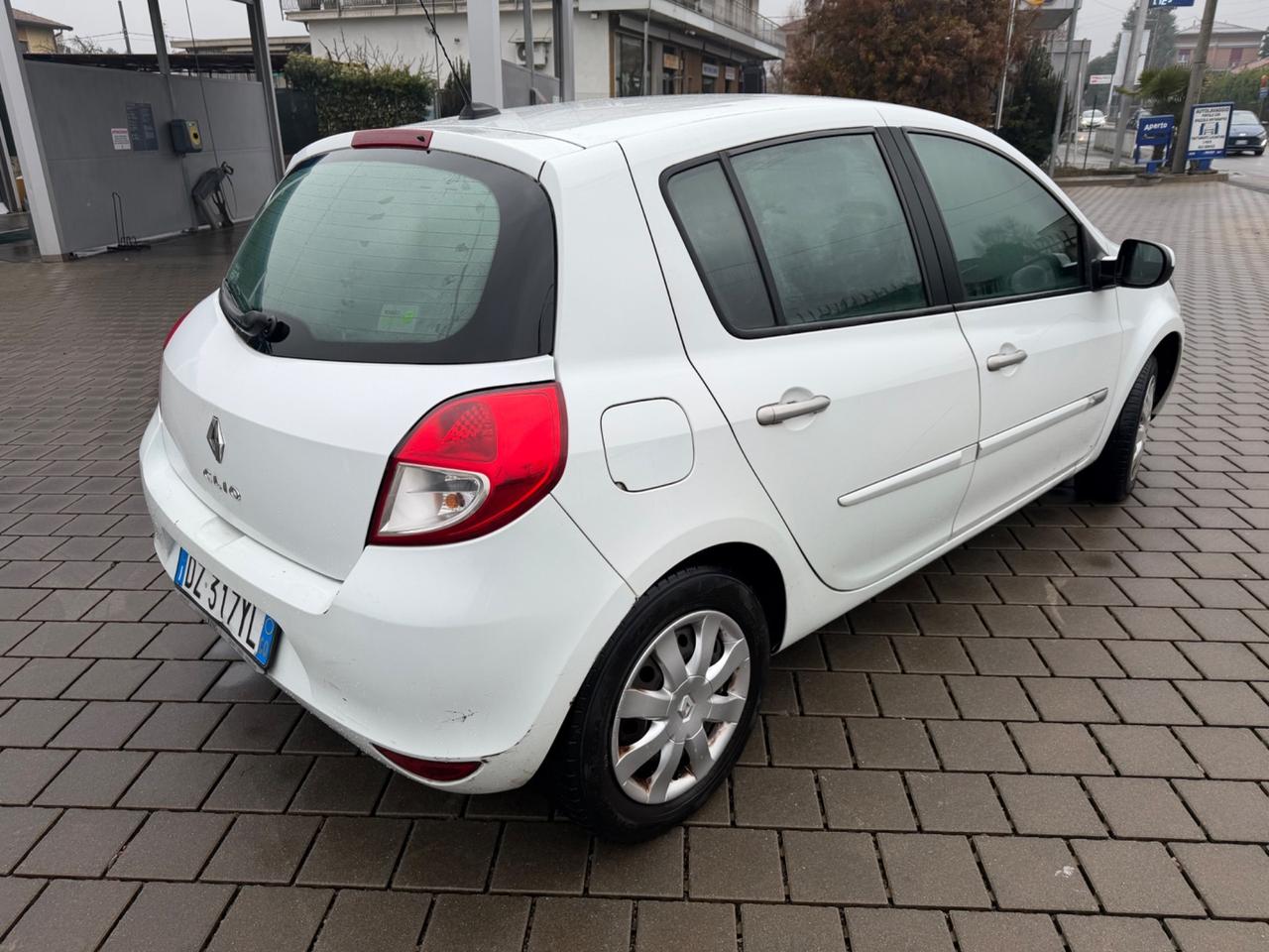 Renault Clio 1.2 16V 5 porte Confort