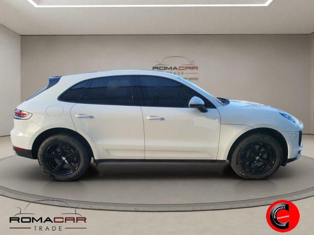 PORSCHE Macan 2.0